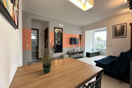 Sala de apartamento para alugar com 2 quartos, 73m² em Morro das Pedras, Florianópolis