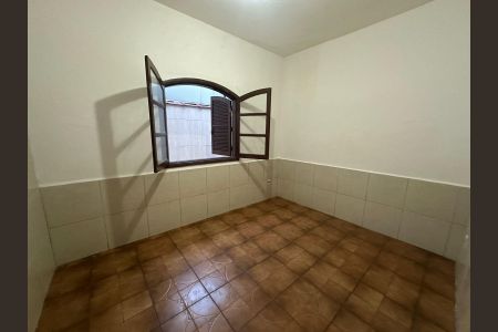 Casa para alugar com 70m², 2 quartos e 2 vagas