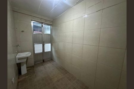 Casa para alugar com 70m², 2 quartos e 2 vagas