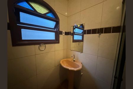 Casa para alugar com 70m², 2 quartos e 2 vagas