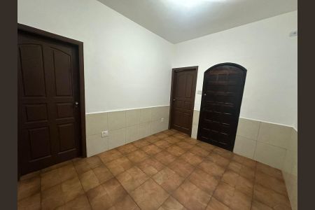 Casa para alugar com 70m², 2 quartos e 2 vagas