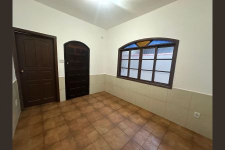Casa para alugar com 2 quartos, 70m² em Jardim Guassu, São Vicente