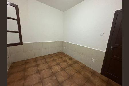 Casa para alugar com 2 quartos, 70m² em Jardim Guassu, São Vicente