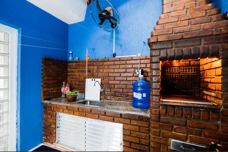 Casa à venda com 250m², 2 quartos e 2 vagasChurrasqueira
