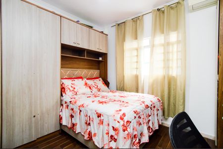 Casa à venda com 250m², 2 quartos e 2 vagasQuarto 2