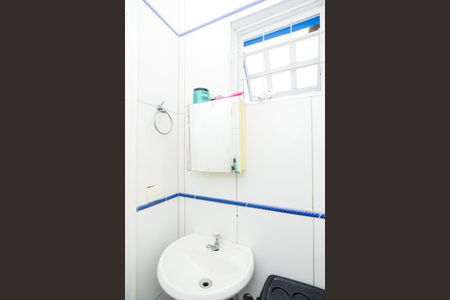 Casa à venda com 250m², 2 quartos e 2 vagasLavabo