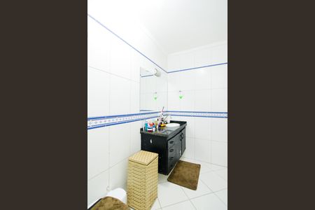 Casa à venda com 250m², 2 quartos e 2 vagasBanheiro