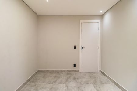 Quarto 1 de apartamento para alugar com 2 quartos, 55m² em Jardim Maria Helena, Barueri
