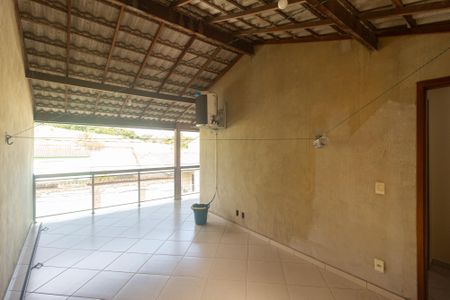 Casa para alugar com 155m², 3 quartos e 1 vaga Casa para alugar com 155m², 3 quartos e 1 vagaVaranda