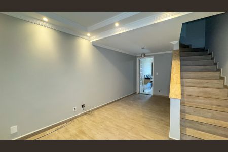 Sala de casa para alugar com 3 quartos, 115m² em Jardim Monte Azul, São Paulo