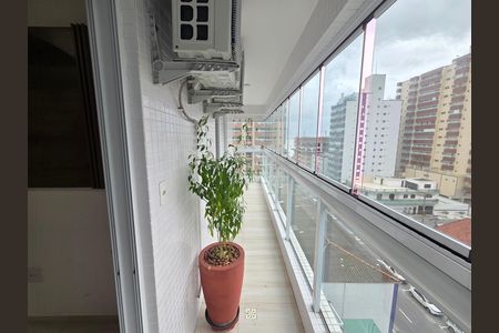 Apartamento para alugar com 116m², 3 quartos e 2 vagas Apartamento para alugar com 116m², 3 quartos e 2 vagasVaranda