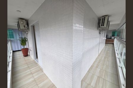 Apartamento para alugar com 116m², 3 quartos e 2 vagas Apartamento para alugar com 116m², 3 quartos e 2 vagasVaranda