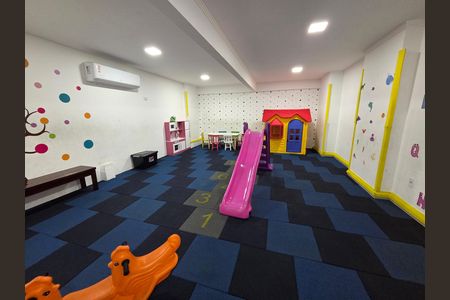 Apartamento para alugar com 116m², 3 quartos e 2 vagas Apartamento para alugar com 116m², 3 quartos e 2 vagasBrinquedoteca