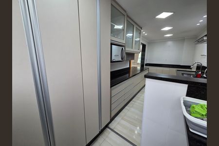 Apartamento para alugar com 116m², 3 quartos e 2 vagas Apartamento para alugar com 116m², 3 quartos e 2 vagasÁrea de Serviço