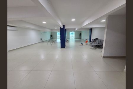 Apartamento para alugar com 116m², 3 quartos e 2 vagas Apartamento para alugar com 116m², 3 quartos e 2 vagasÁrea comum - Salão de festas
