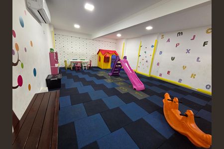 Apartamento para alugar com 116m², 3 quartos e 2 vagas Apartamento para alugar com 116m², 3 quartos e 2 vagasBrinquedoteca