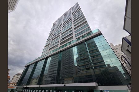 Apartamento para alugar com 116m², 3 quartos e 2 vagas Apartamento para alugar com 116m², 3 quartos e 2 vagasFachada
