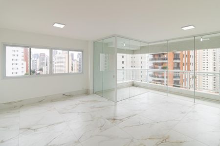 Sala de apartamento para alugar com 4 quartos, 161m² em Vila Nova Conceição, São Paulo