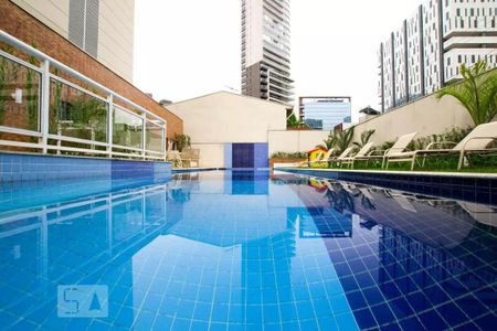 Área comum - Piscina de apartamento para alugar com 4 quartos, 161m² em Vila Nova Conceição, São Paulo