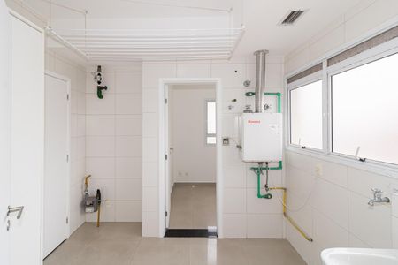 Apartamento para alugar com 161m², 4 quartos e 3 vagas Apartamento para alugar com 161m², 4 quartos e 3 vagasÁrea de Serviço