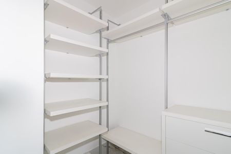 Apartamento para alugar com 161m², 4 quartos e 3 vagas Apartamento para alugar com 161m², 4 quartos e 3 vagasCloset da Suíte 1