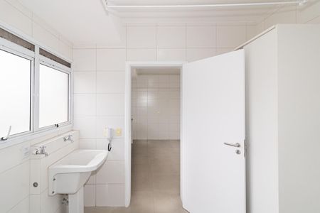 Apartamento para alugar com 161m², 4 quartos e 3 vagas Apartamento para alugar com 161m², 4 quartos e 3 vagasÁrea de Serviço