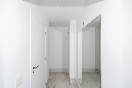 Apartamento para alugar com 161m², 4 quartos e 3 vagas Apartamento para alugar com 161m², 4 quartos e 3 vagasEntrada