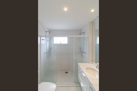 Apartamento para alugar com 161m², 4 quartos e 3 vagas Apartamento para alugar com 161m², 4 quartos e 3 vagasBanheiro da Suíte 1