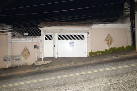 Casa de condomínio para alugar com 45m², 2 quartos e 1 vagaFachada do condomínio - Placa instalada no portão do condomínio - Código da placa: MURN-79
