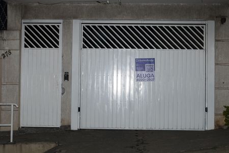 Casa de condomínio para alugar com 45m², 2 quartos e 1 vagaPlaca instalada no portão do condomínio - Código da placa: MURN-79