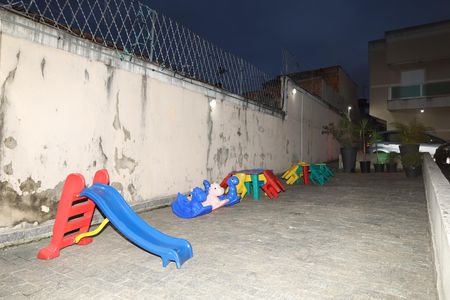 Casa de condomínio para alugar com 45m², 2 quartos e 1 vagaÁrea comum - Playground