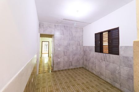Casa para alugar com 90m², 2 quartos e sem vaga