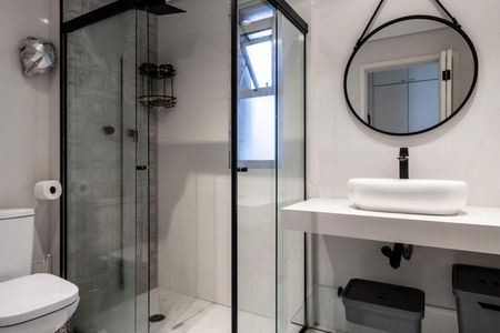 Apartamento à venda com 130m², 3 quartos e 2 vagas Apartamento à venda com 130m², 3 quartos e 2 vagasQuarto 2 - Banheiro da Suite