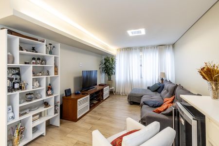 Apartamento à venda com 130m², 3 quartos e 2 vagas Apartamento à venda com 130m², 3 quartos e 2 vagasSala