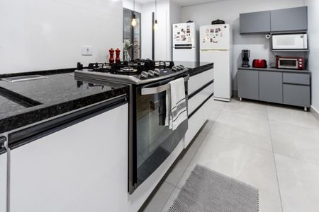 Apartamento à venda com 130m², 3 quartos e 2 vagas Apartamento à venda com 130m², 3 quartos e 2 vagasCozinha