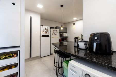 Apartamento à venda com 130m², 3 quartos e 2 vagas Apartamento à venda com 130m², 3 quartos e 2 vagasÁrea de Serviço
