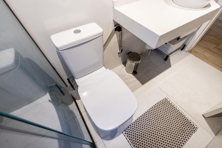 Apartamento à venda com 130m², 3 quartos e 2 vagas Apartamento à venda com 130m², 3 quartos e 2 vagasQuarto 1 - Banheiro da Suite