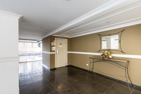 Apartamento à venda com 130m², 3 quartos e 2 vagas Apartamento à venda com 130m², 3 quartos e 2 vagasHall do Elevador