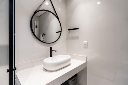 Apartamento à venda com 130m², 3 quartos e 2 vagas Apartamento à venda com 130m², 3 quartos e 2 vagasQuarto 2 - Banheiro da Suite