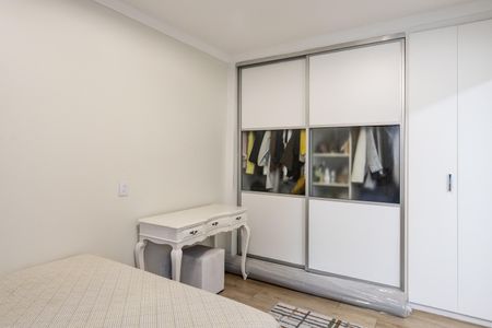 Apartamento à venda com 130m², 3 quartos e 2 vagas Apartamento à venda com 130m², 3 quartos e 2 vagasQuarto 2 - Suite