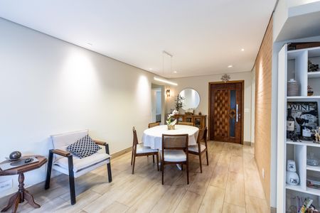 Apartamento à venda com 130m², 3 quartos e 2 vagas Apartamento à venda com 130m², 3 quartos e 2 vagasSala