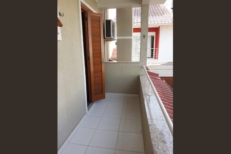 Casa de condomínio para alugar com 191m², 3 quartos e 2 vagas