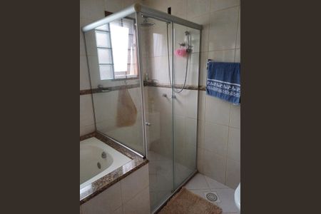 Casa de condomínio para alugar com 191m², 3 quartos e 2 vagas