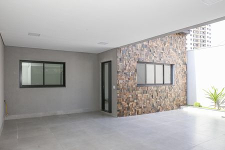 Garagem de casa à venda com 3 quartos, 195m² em Vila Ipojuca, São Paulo