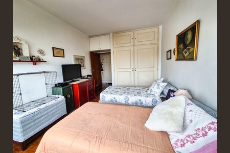 Apartamento à venda com 157m², 3 quartos e 1 vaga Apartamento à venda com 157m², 3 quartos e 1 vagaQuarto 2