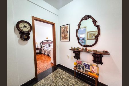 Apartamento à venda com 157m², 3 quartos e 1 vaga Apartamento à venda com 157m², 3 quartos e 1 vagaCorredor