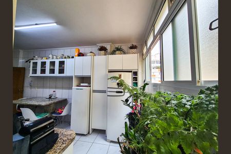 Apartamento à venda com 157m², 3 quartos e 1 vaga Apartamento à venda com 157m², 3 quartos e 1 vagaCozinha