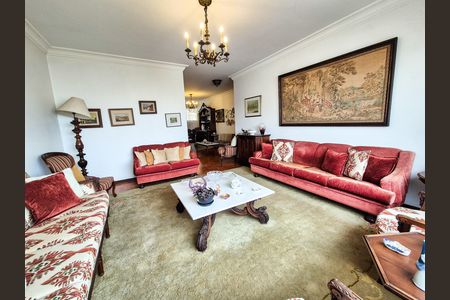 Apartamento à venda com 157m², 3 quartos e 1 vaga Apartamento à venda com 157m², 3 quartos e 1 vagaSala