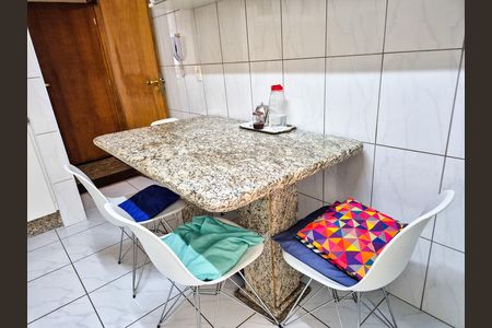 Apartamento à venda com 157m², 3 quartos e 1 vaga Apartamento à venda com 157m², 3 quartos e 1 vagaCozinha