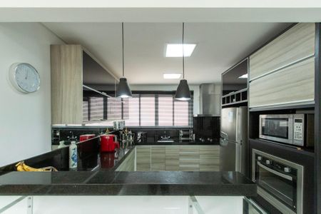 Apartamento para alugar com 104m², 2 quartos e 2 vagas Apartamento para alugar com 104m², 2 quartos e 2 vagasCozinha